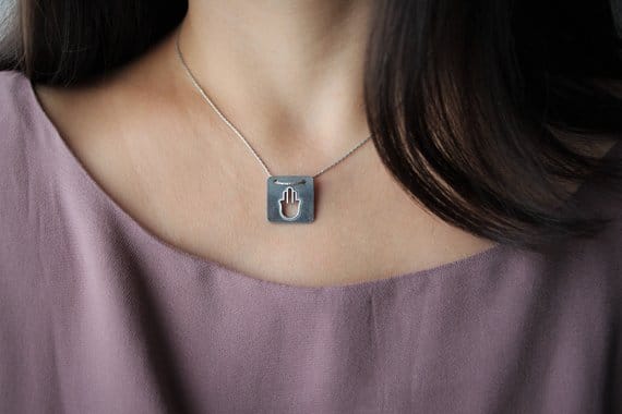 Boho Regalo Hamsa mano amuleto fortunato collana gioielli fatima mano Judaica Kabbalah Charm Miriam mano ciondolo collana fatti a mano gioielli, Lega di zinco Boho Regalo Hamsa mano amuleto fortunato collana gioielli fatima mano Judaica Kabbalah Charm Miriam mano ciondolo collana fatti a mano gioielli, Lega di zinco